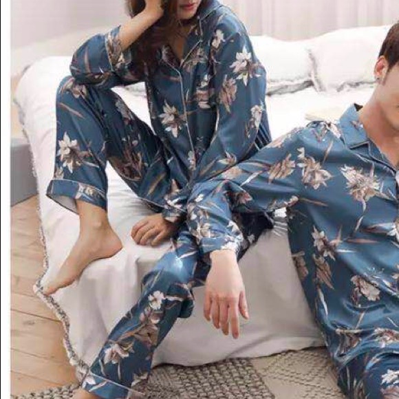 Pajama Set - Picture 1 of 2